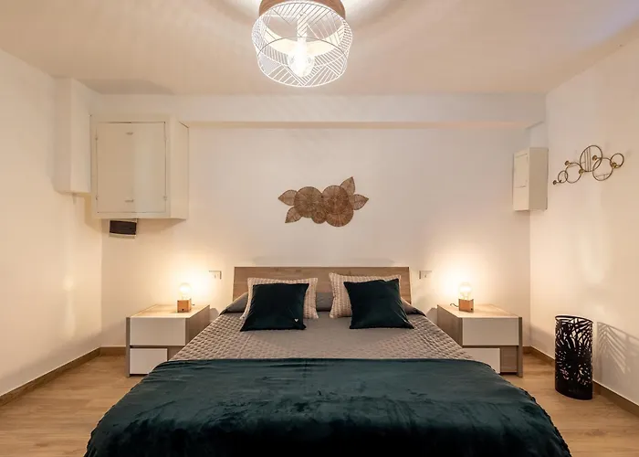 Maqueda Luxury Suite & Home